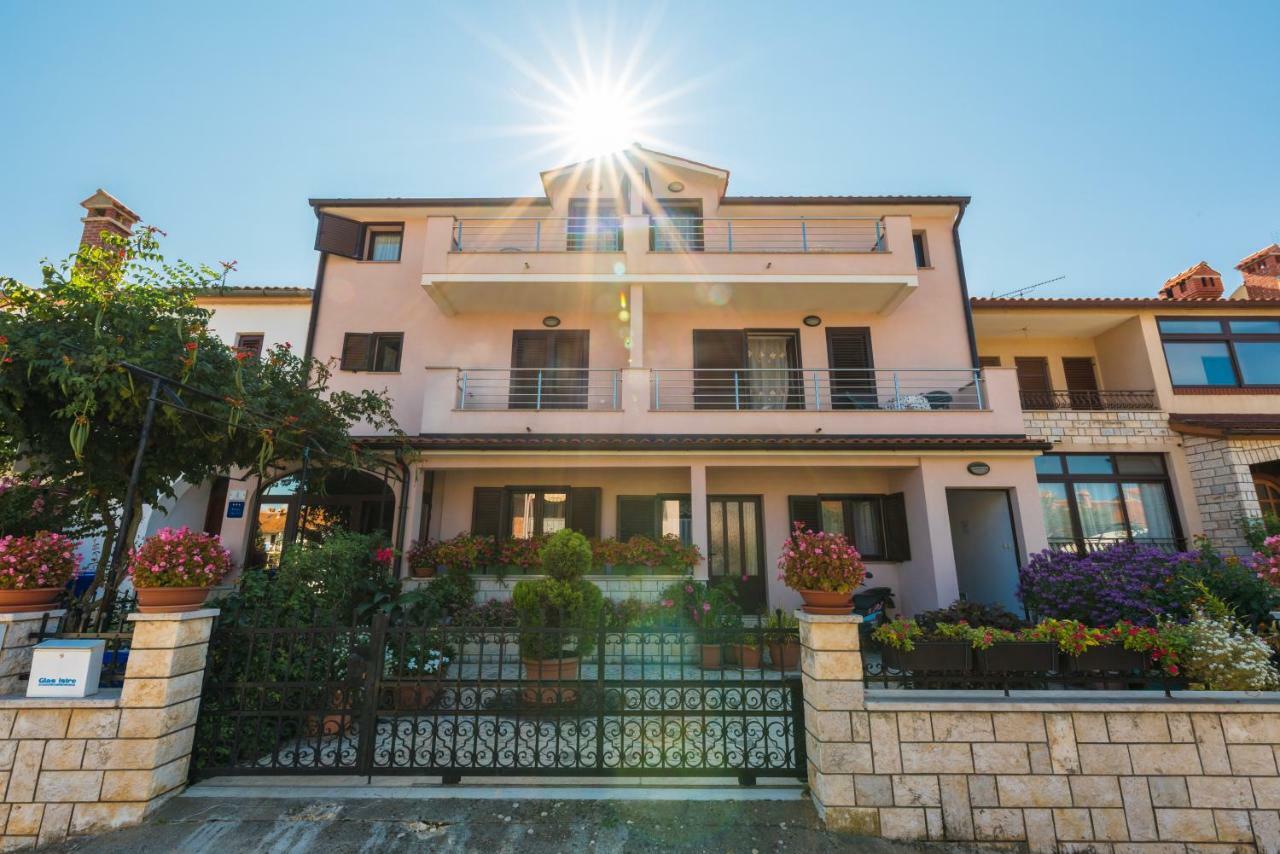 Kamelija Rovinj Exterior foto